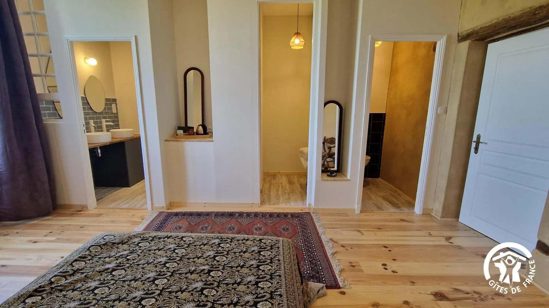 Bed & Breakfast Aux Roses De Cedres Chambre Savane Salvagnac