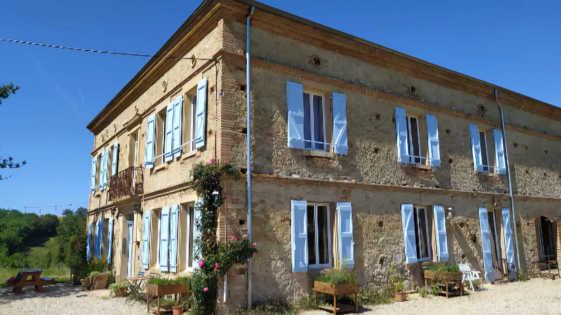 Aux Roses De Cedres Chambre Savane Salvagnac 0*,  France