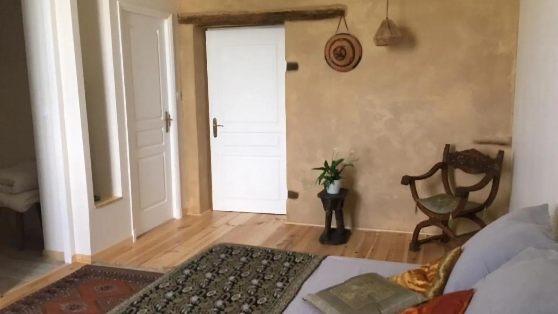 Aux Roses De Cedres Chambre Savane Salvagnac Bed & Breakfast